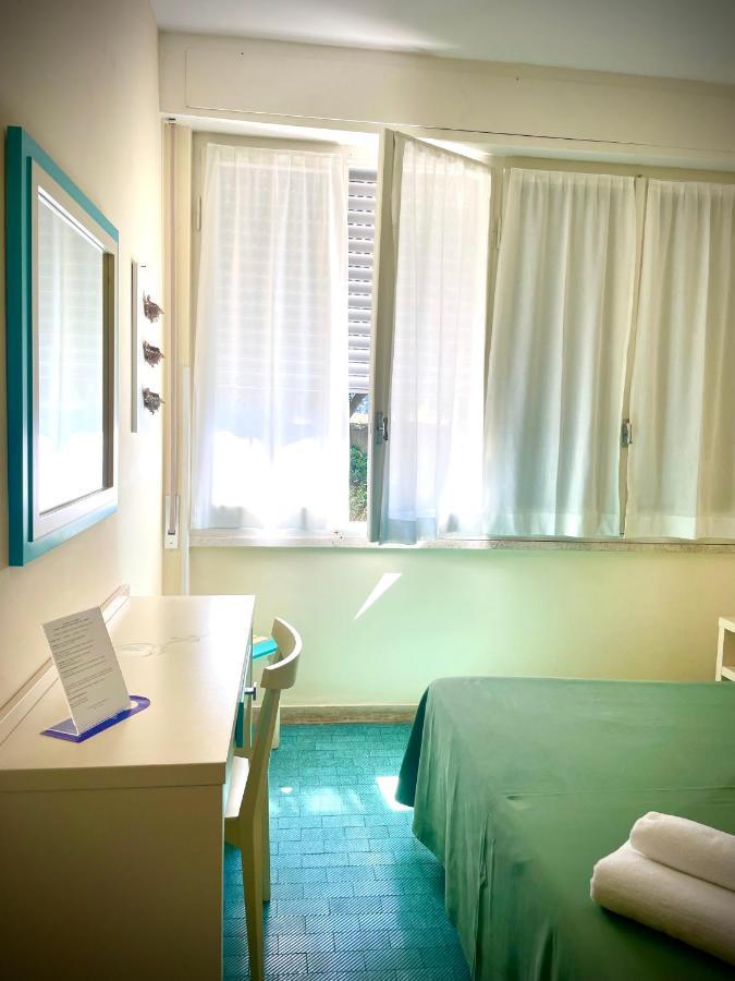 Hotel La Scogliera Cavi di Lavagna Extérieur photo