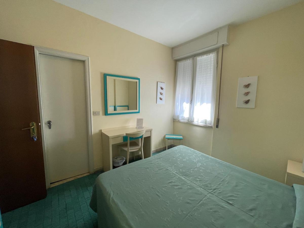 Hotel La Scogliera Cavi di Lavagna Extérieur photo
