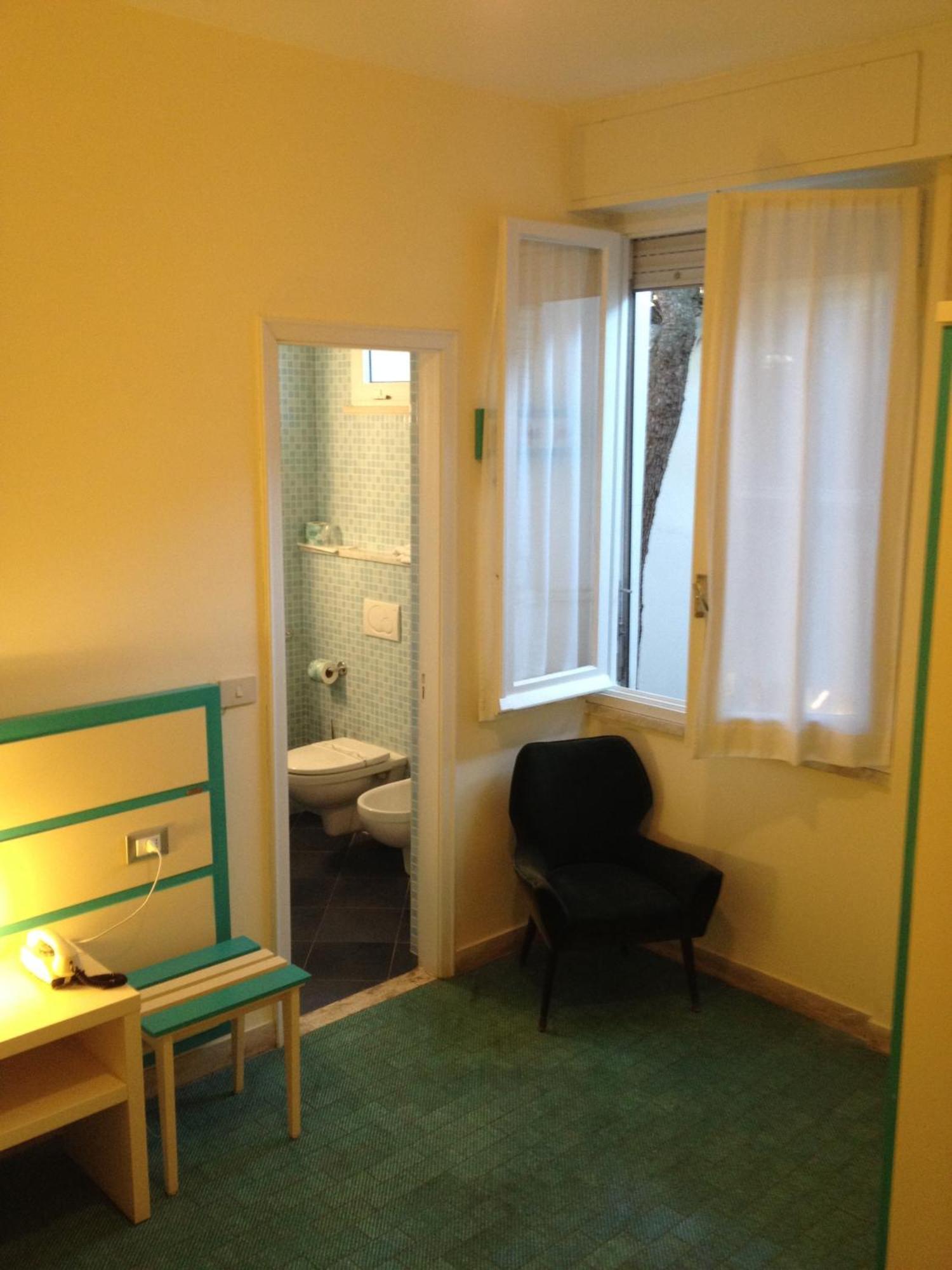 Hotel La Scogliera Cavi di Lavagna Chambre photo
