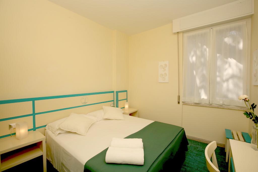 Hotel La Scogliera Cavi di Lavagna Extérieur photo